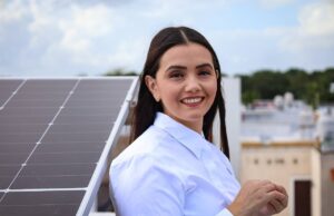 MAJO OSORIO ASISTE AL CLUB ROTARIO PLAYA DEL CARMEN